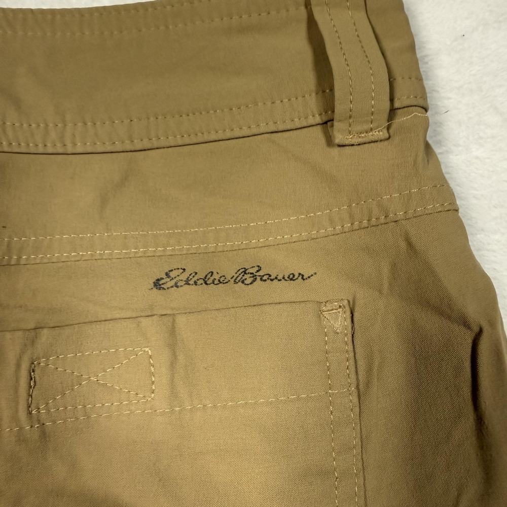Eddie Bauer First Ascent Shorts Mens 30 Beige Nylon Stretch Hiking Zip Pockets - Picture 6 of 12